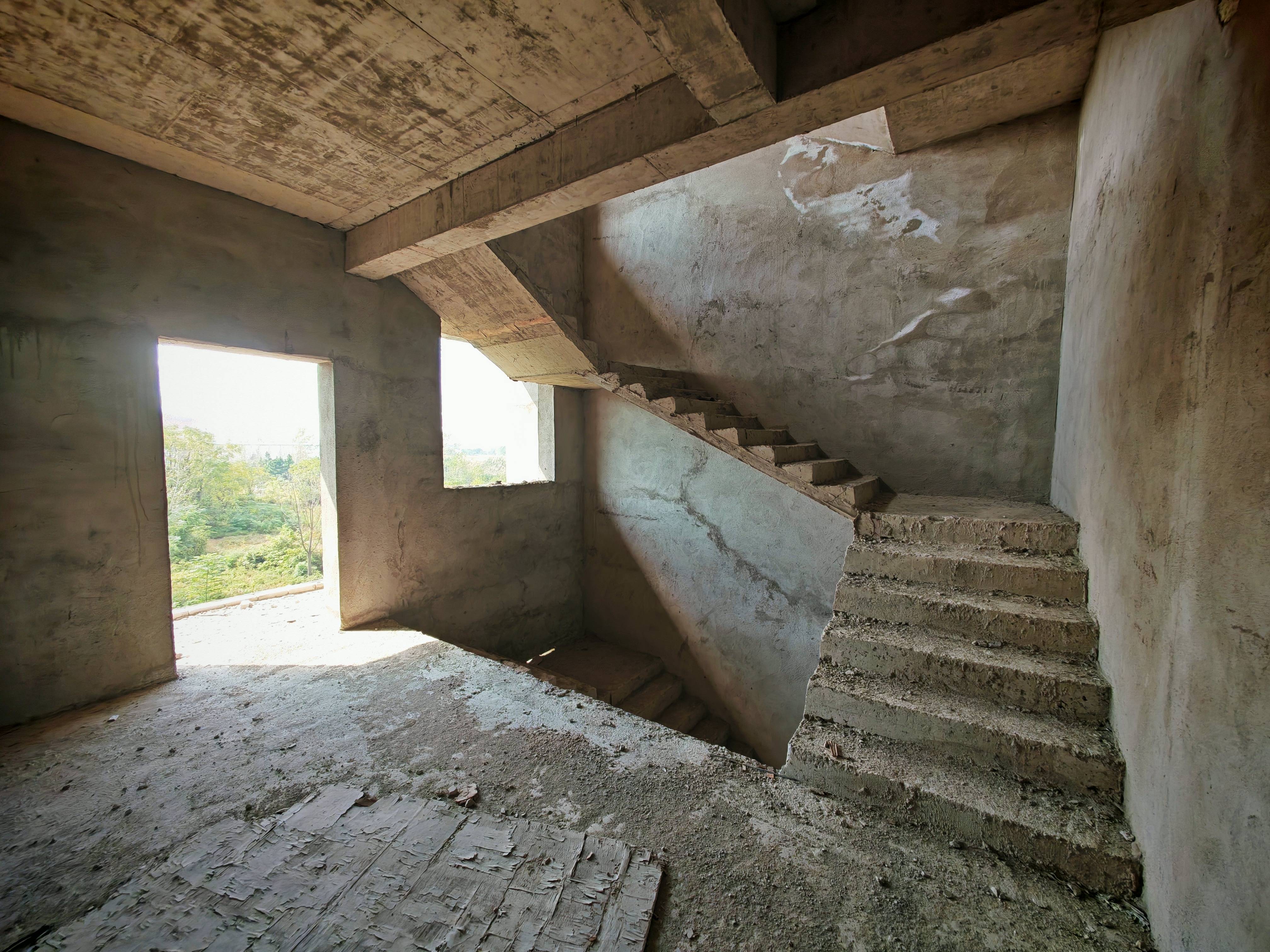 走马岭单门du院（带地下室，前后院）