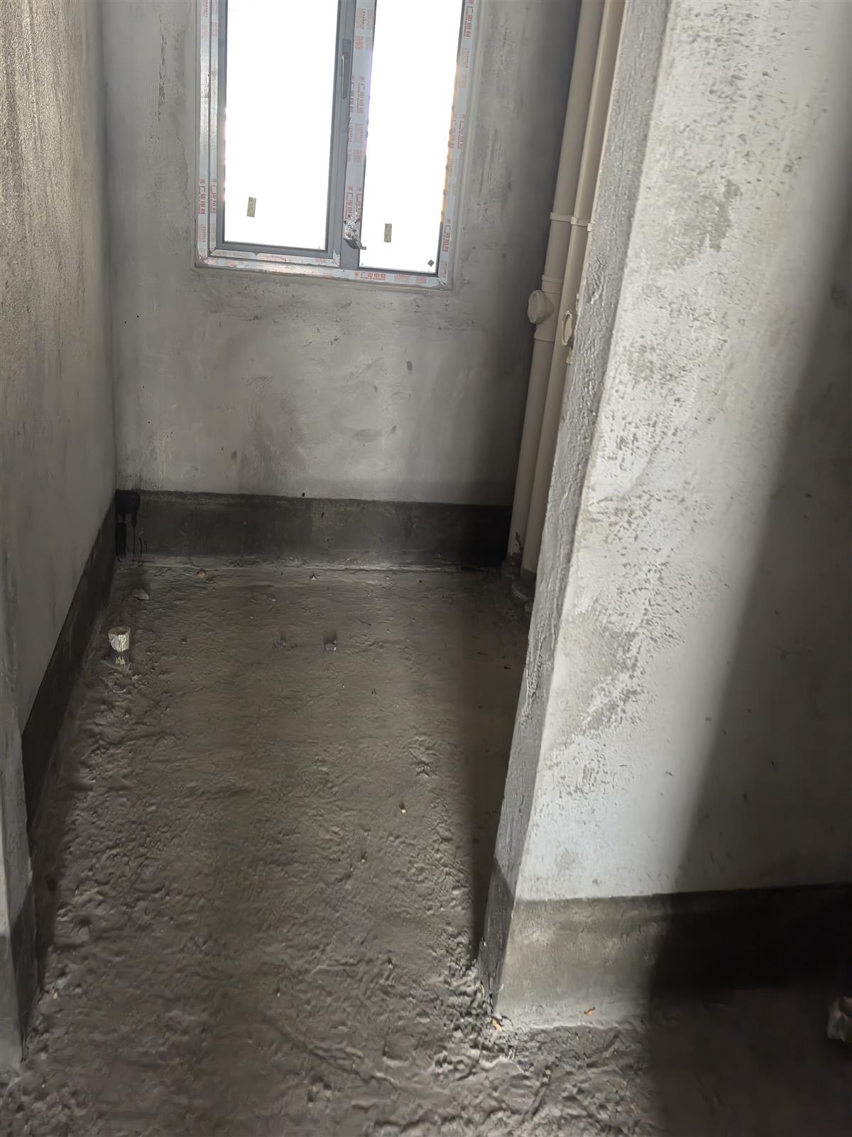 馮圍還建房全新毛坯4房2廳中間好樓層