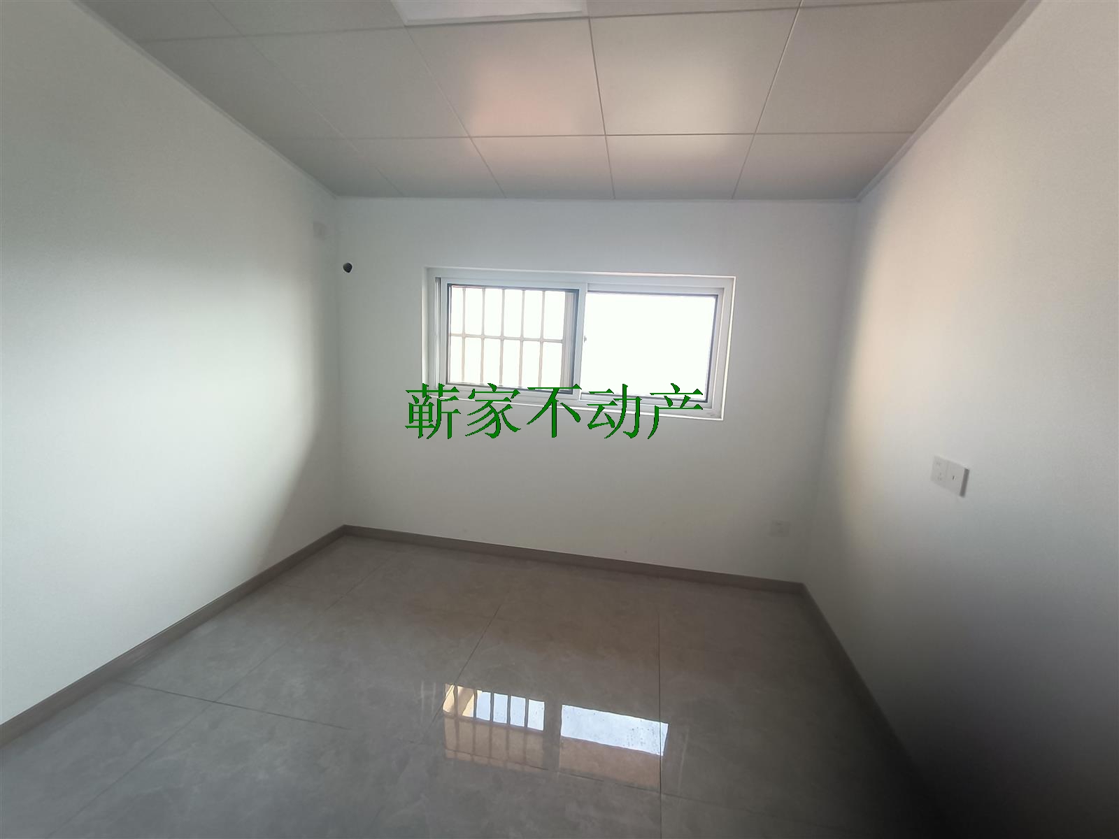 恒凯精装修拎包入住包物业费1800