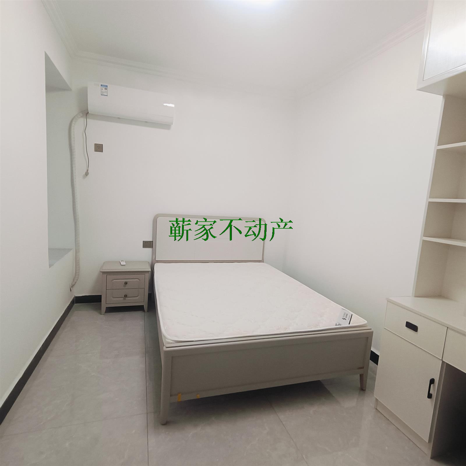 实验中学对面精装2房包物业费1600