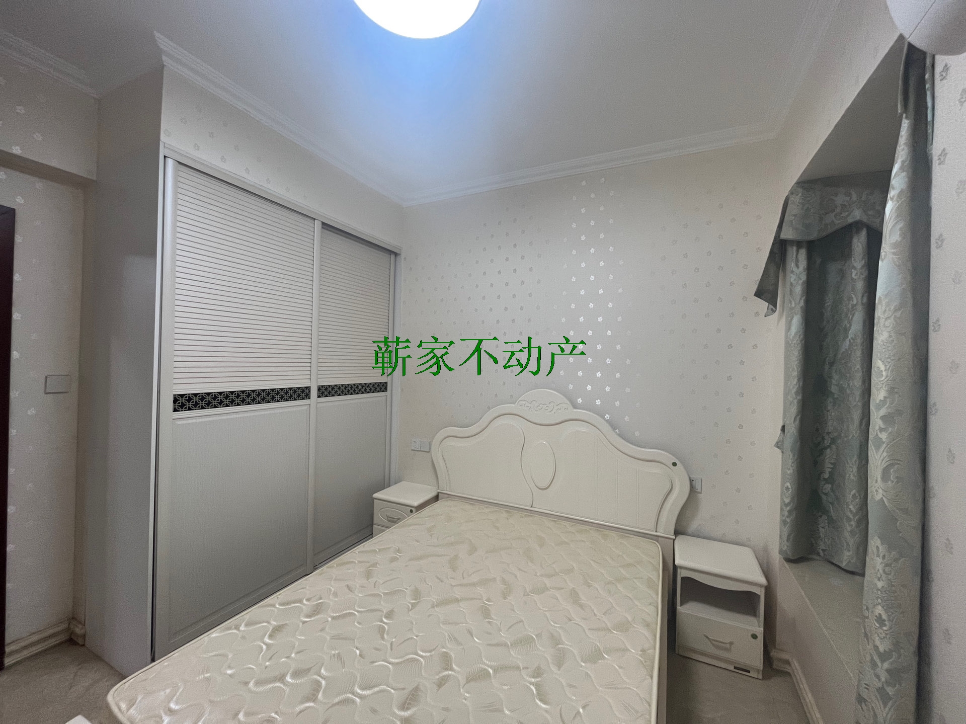 实小对面走路上学精装3房2厅拎包入住