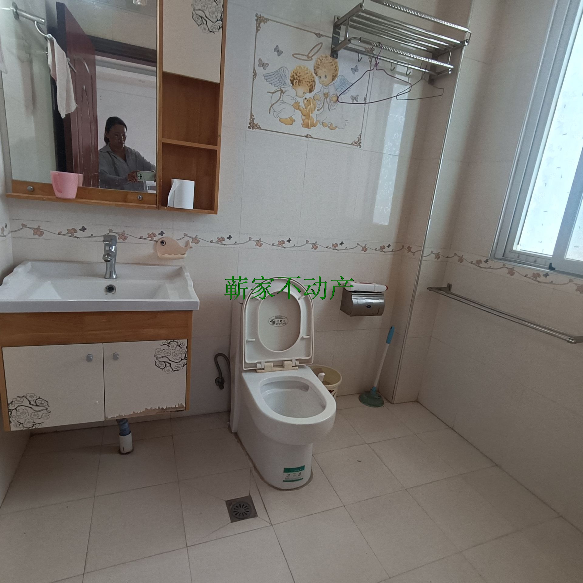 漕河老菜市场附近生活出行方便家具家电齐全拎包入住