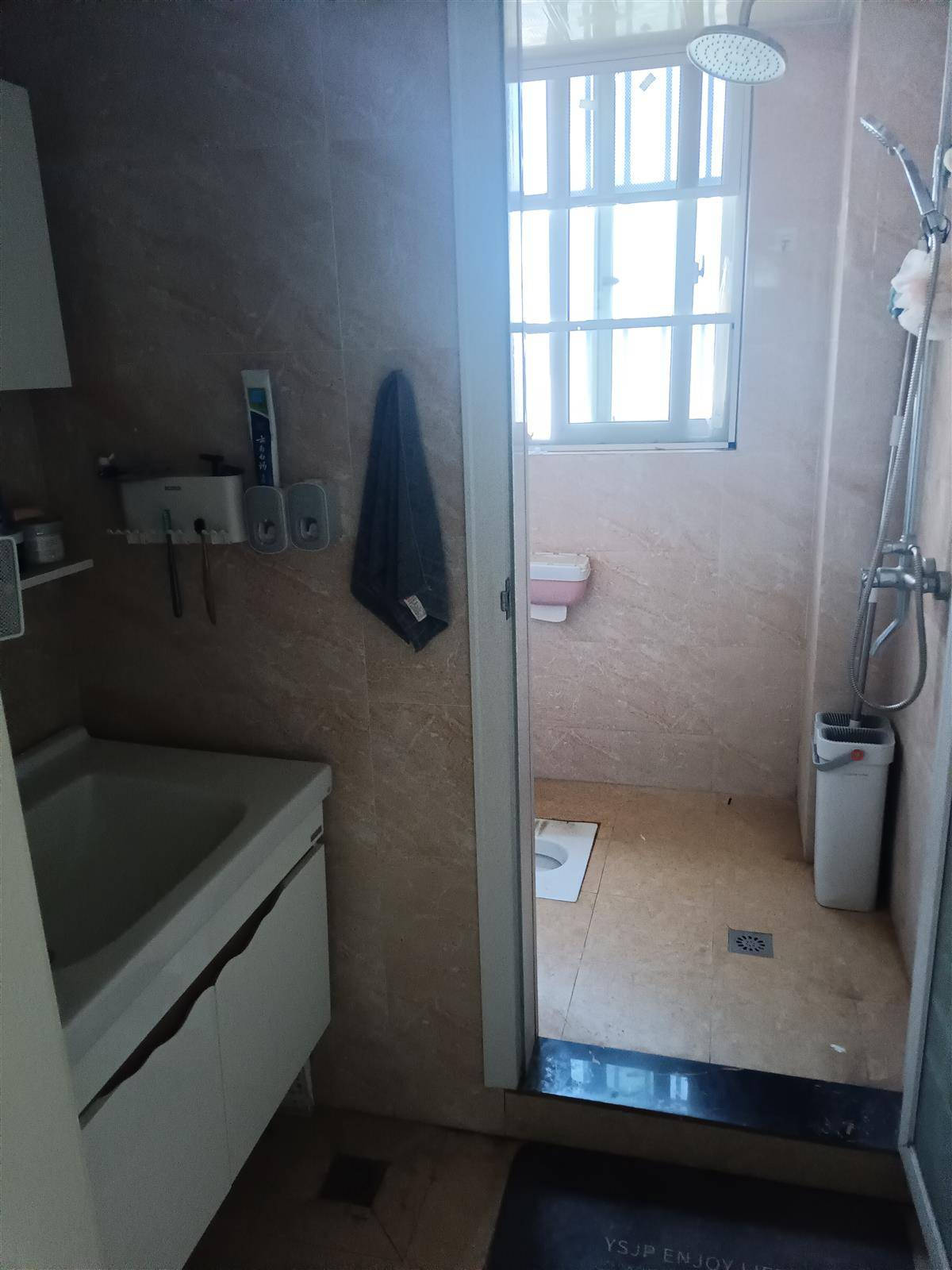 捡漏王，晶帝学府房，3房2厅1卫109平，好楼层，大阳台精装拎包入住，证满两年支持按揭，售价56万。