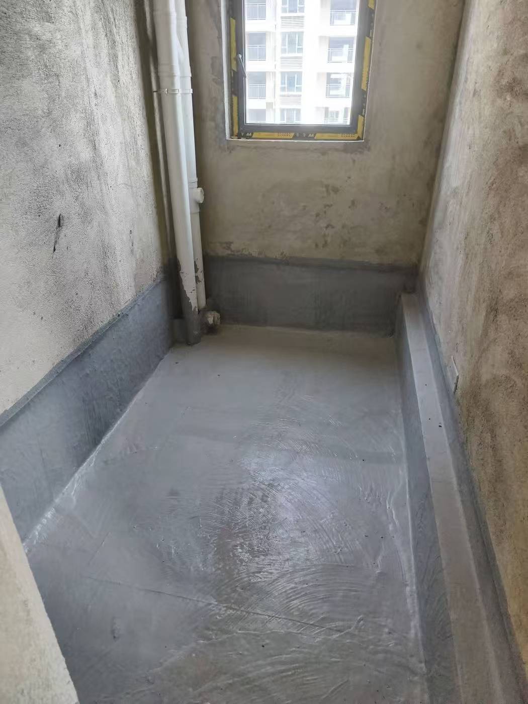 香榭水岸商品房，有证，直接走一手流程，单价4200每平，中间楼层