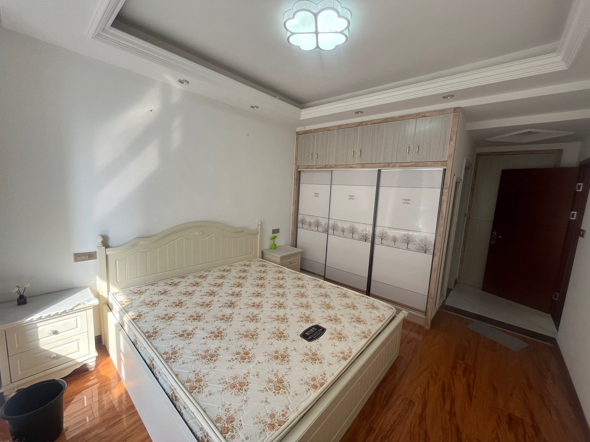shou府壹号精装修拎包入住包物业费1800
