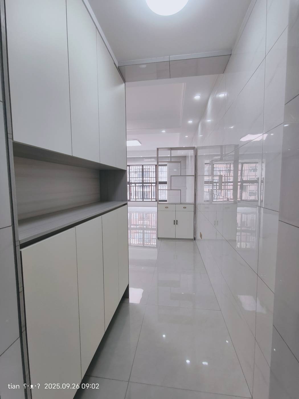 顺祥小区还建房，2室2厅1卫，104平，全新装修未入住，好楼层，售39.8万。