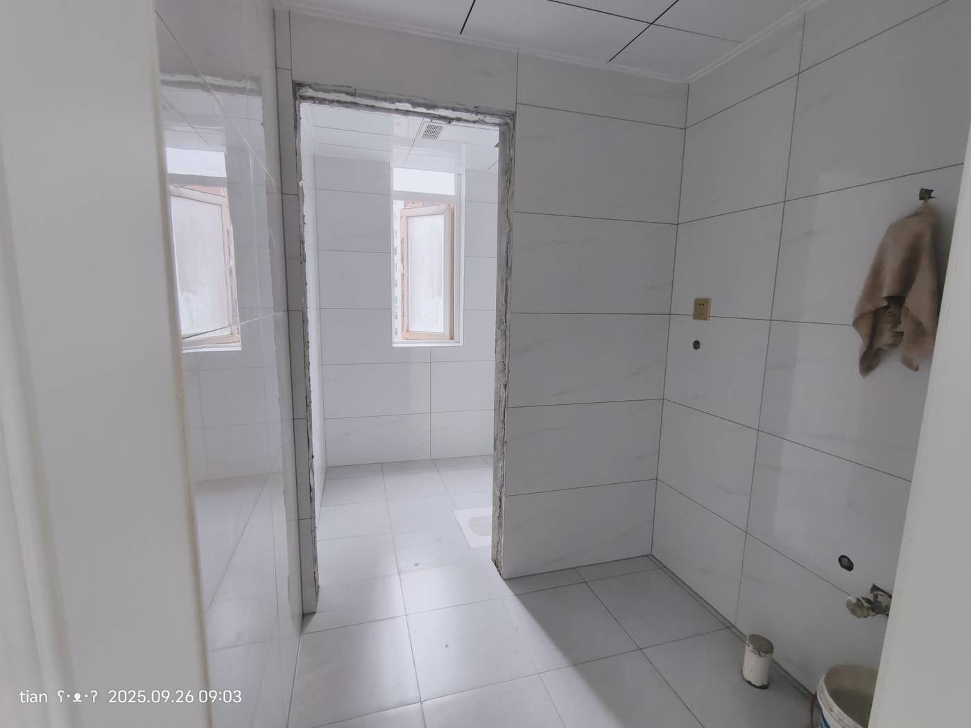 顺祥小区还建房，2室2厅1卫，104平，全新装修未入住，好楼层，售39.8万。