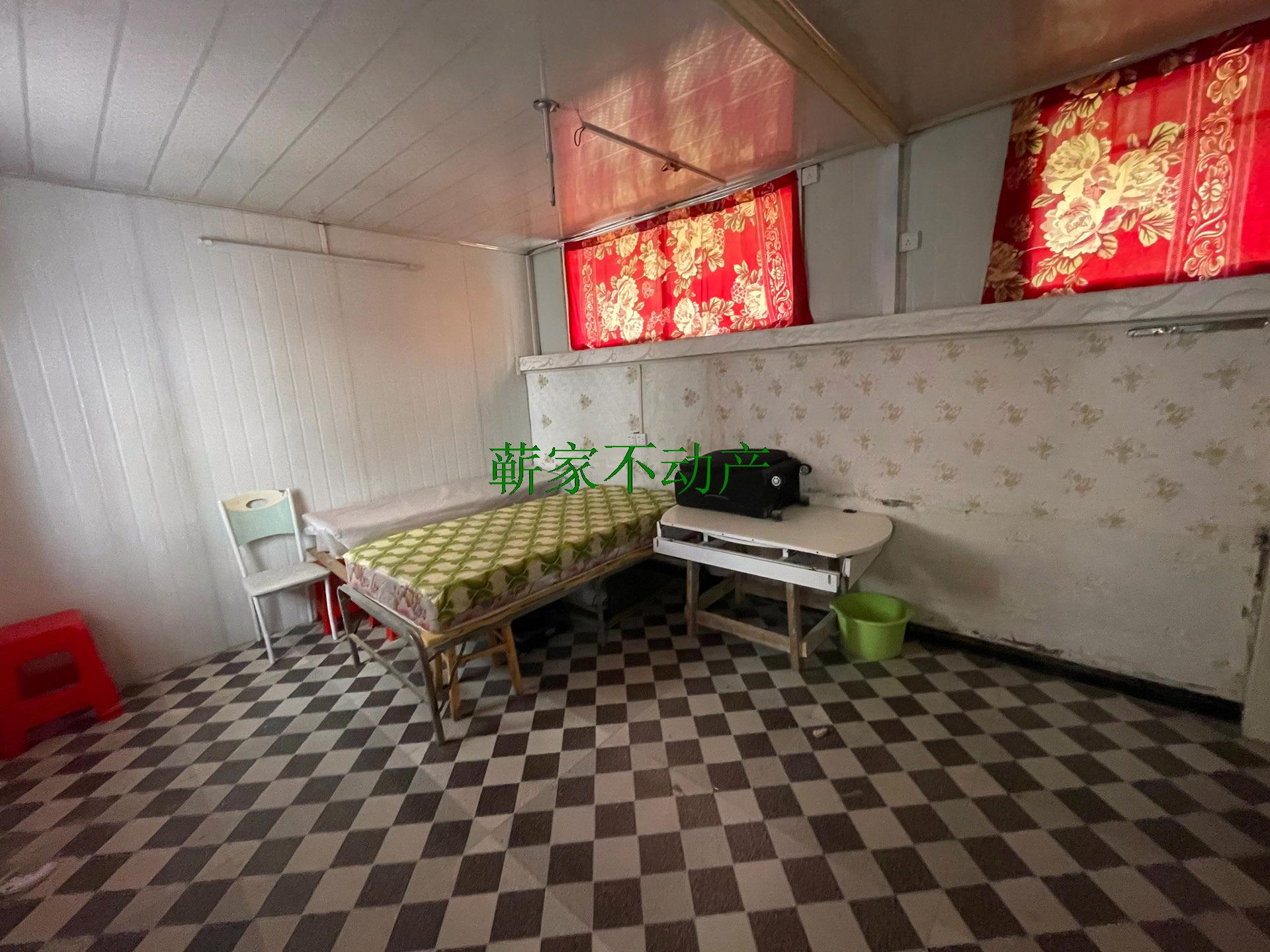 漕河老年公寓附近买一层带一层两房两卫只需8.8万带装修