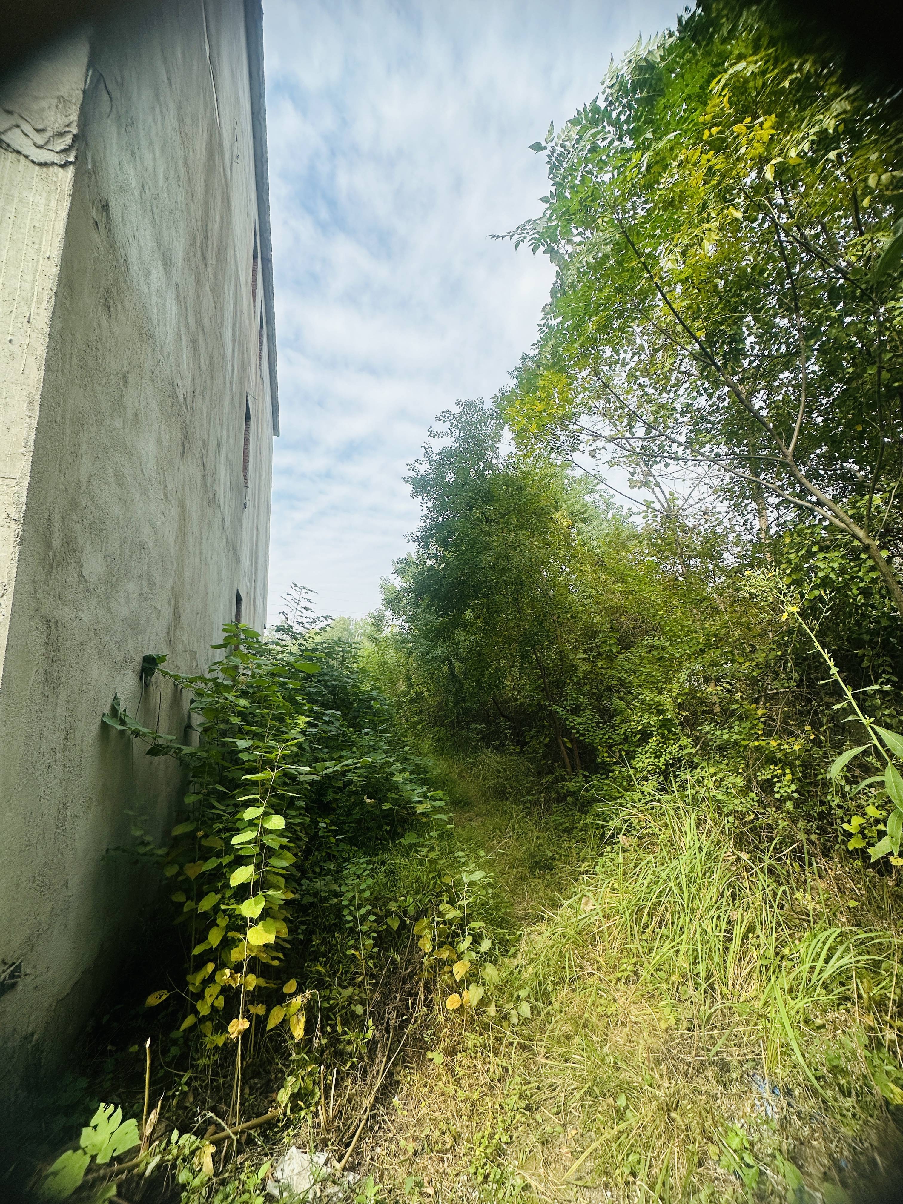 蕲春城南中医院附近单家别院