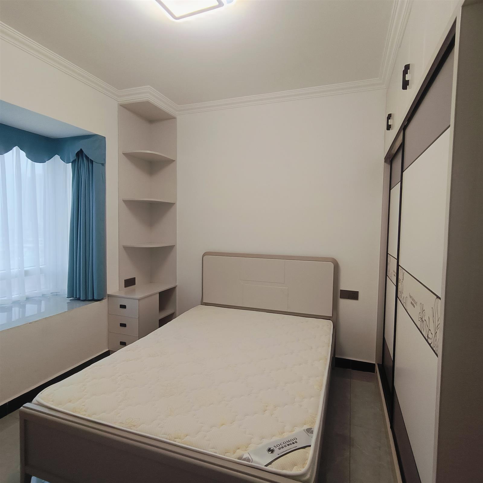 书香门邸精装修拎包入住包物业费1700