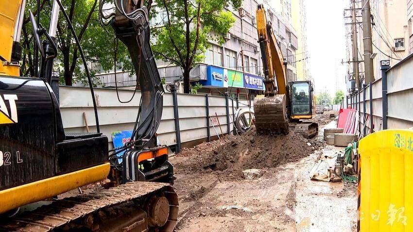 先听百家言，再抢一寸管——武穴市月塘路管网改造中的沟通故事
