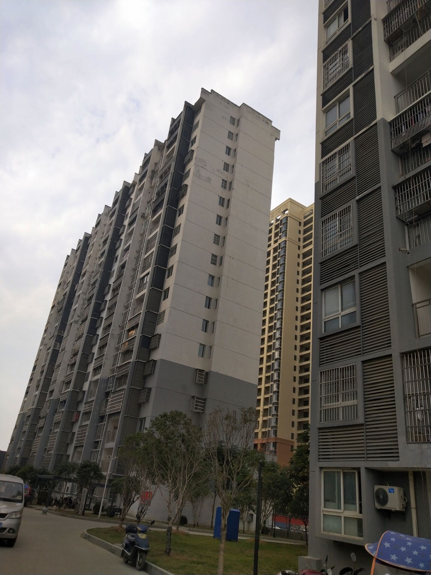 十里畈还建房大三房出售