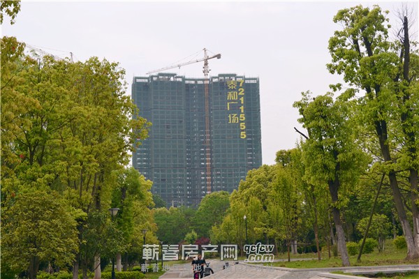 湖景美房 看得见的好风景 泰和广场濒湖美宅