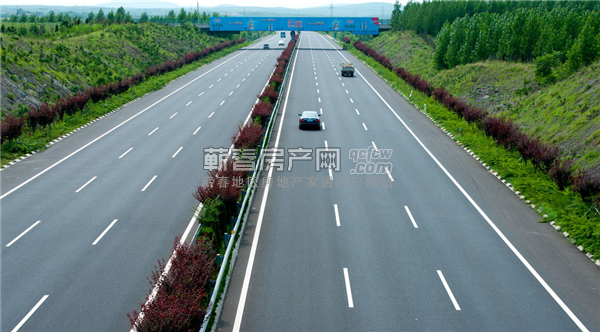 安庆市政府与黄冈市政府签订推进蕲太高速建设合作协议