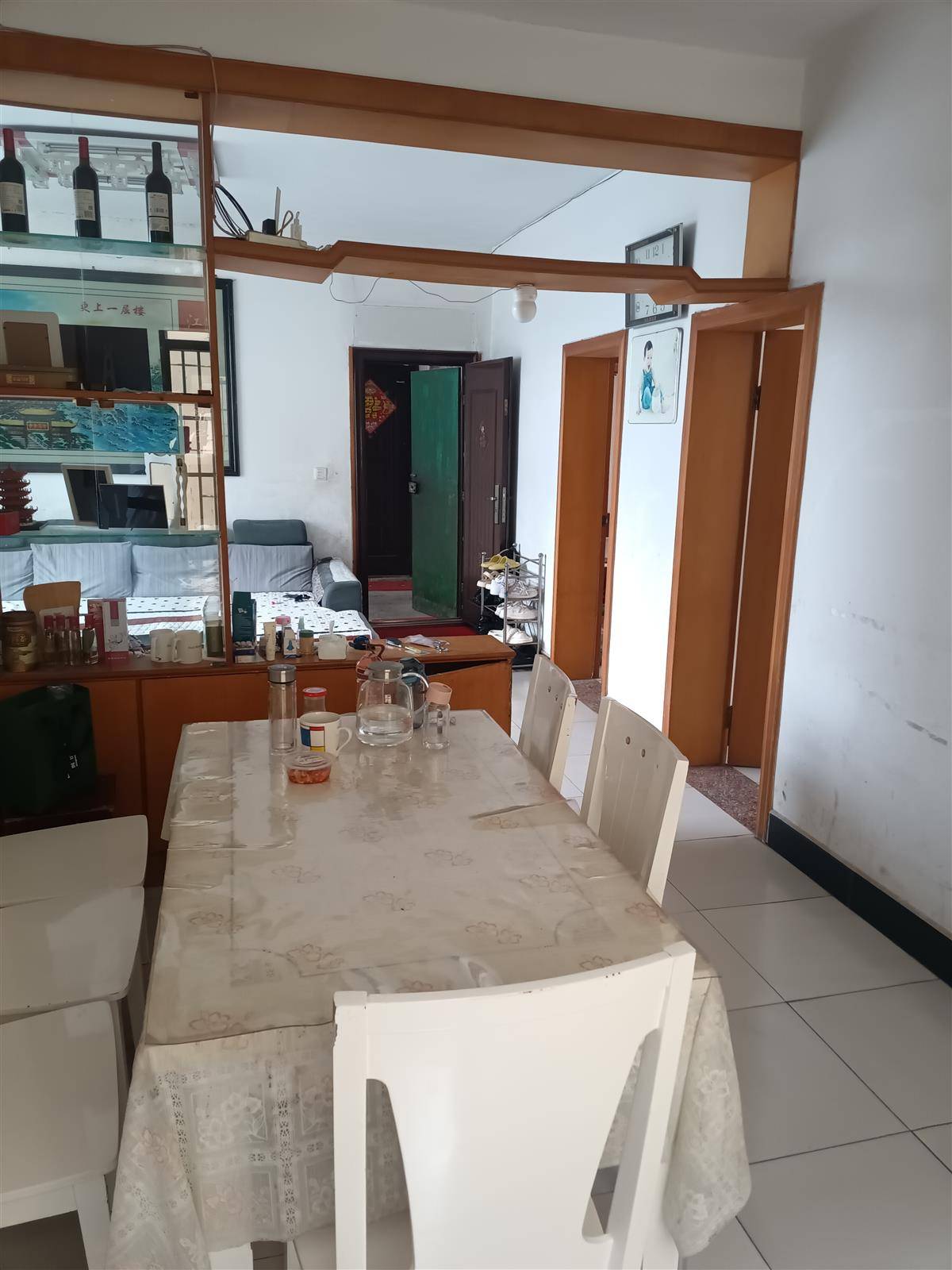 降价急售，教师公寓三房两厅一卫108平，5楼，边套三面采光，拎包入住，16.8万。特价房源。