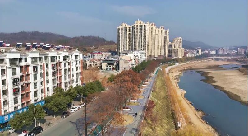 罗田城区“一河两岸”二期工程加速推进