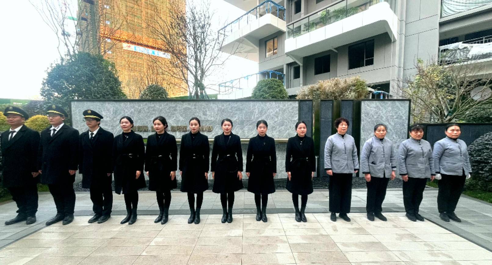 五星级物业服务，让生活温暖如诗