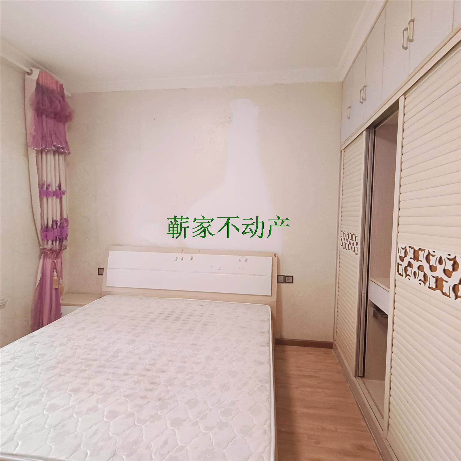 精装电梯两房不要40万