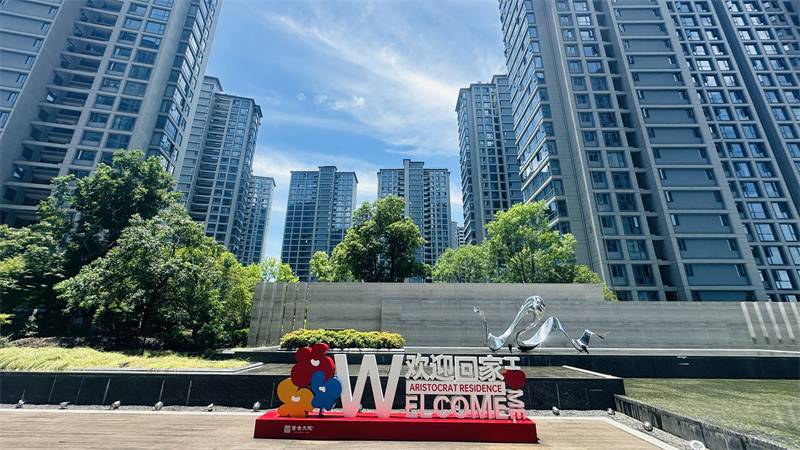 蕲春塔尖圈层新宠：跨层式大平层，让豪宅彻底“平”行