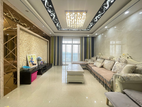 锦上城110平电梯商品房，精装三房两卫，家具齐全，拎包入住，证满两年53.8万