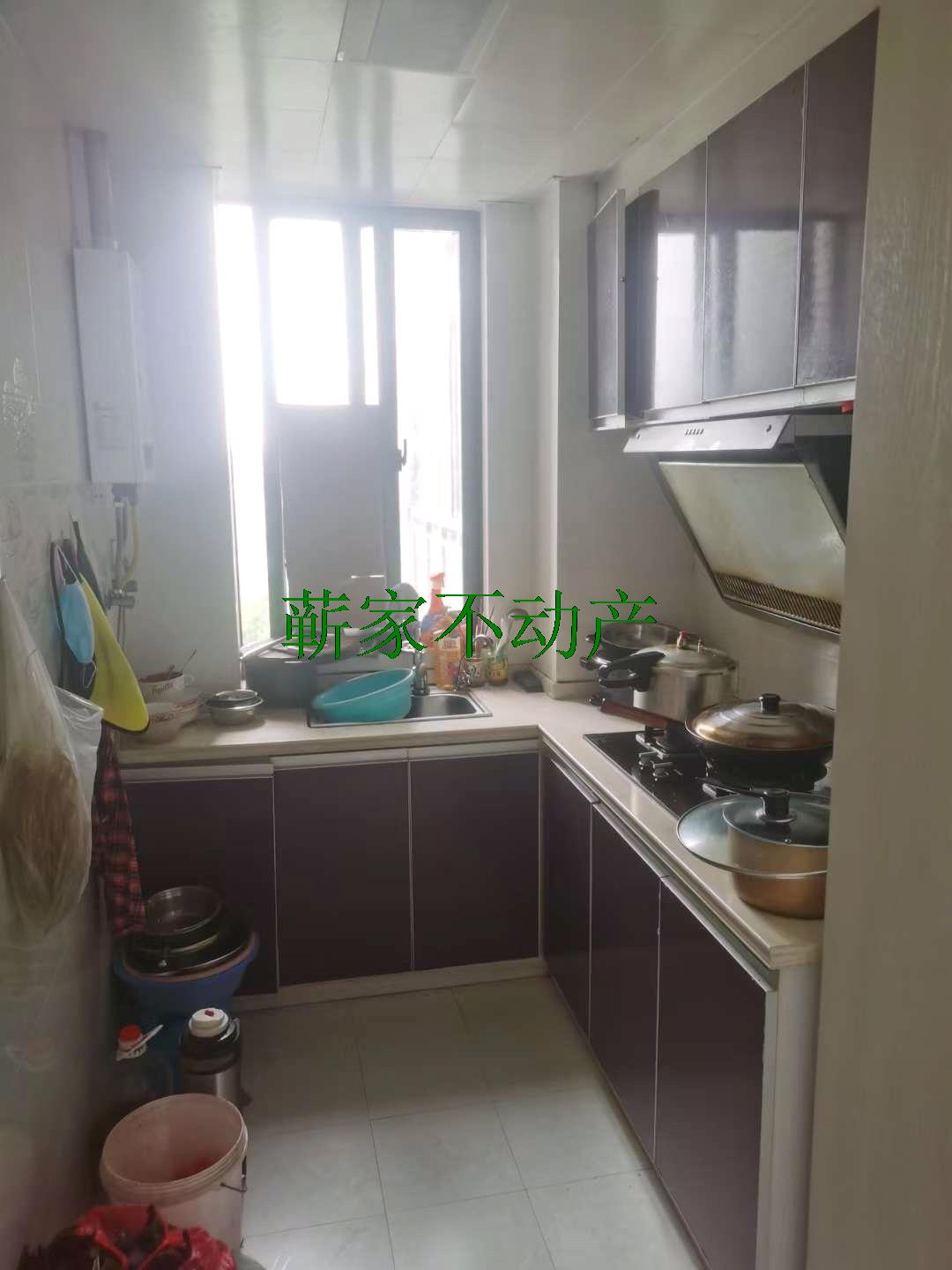 東郡一號2室2廳精裝修拎包入住