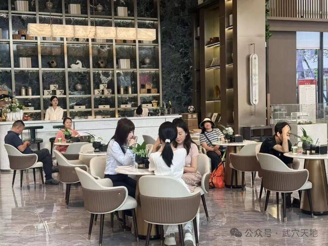业主说省心、同行学模式、甲方扛责任  ——武穴“以旧换新”三个月交出这份成绩单