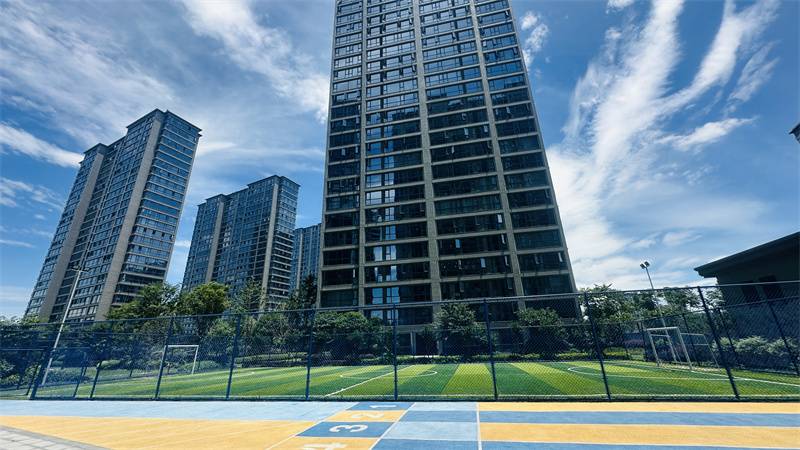 紫金大院·现房尊启｜ 即买即住，一席定鼎人生主场！