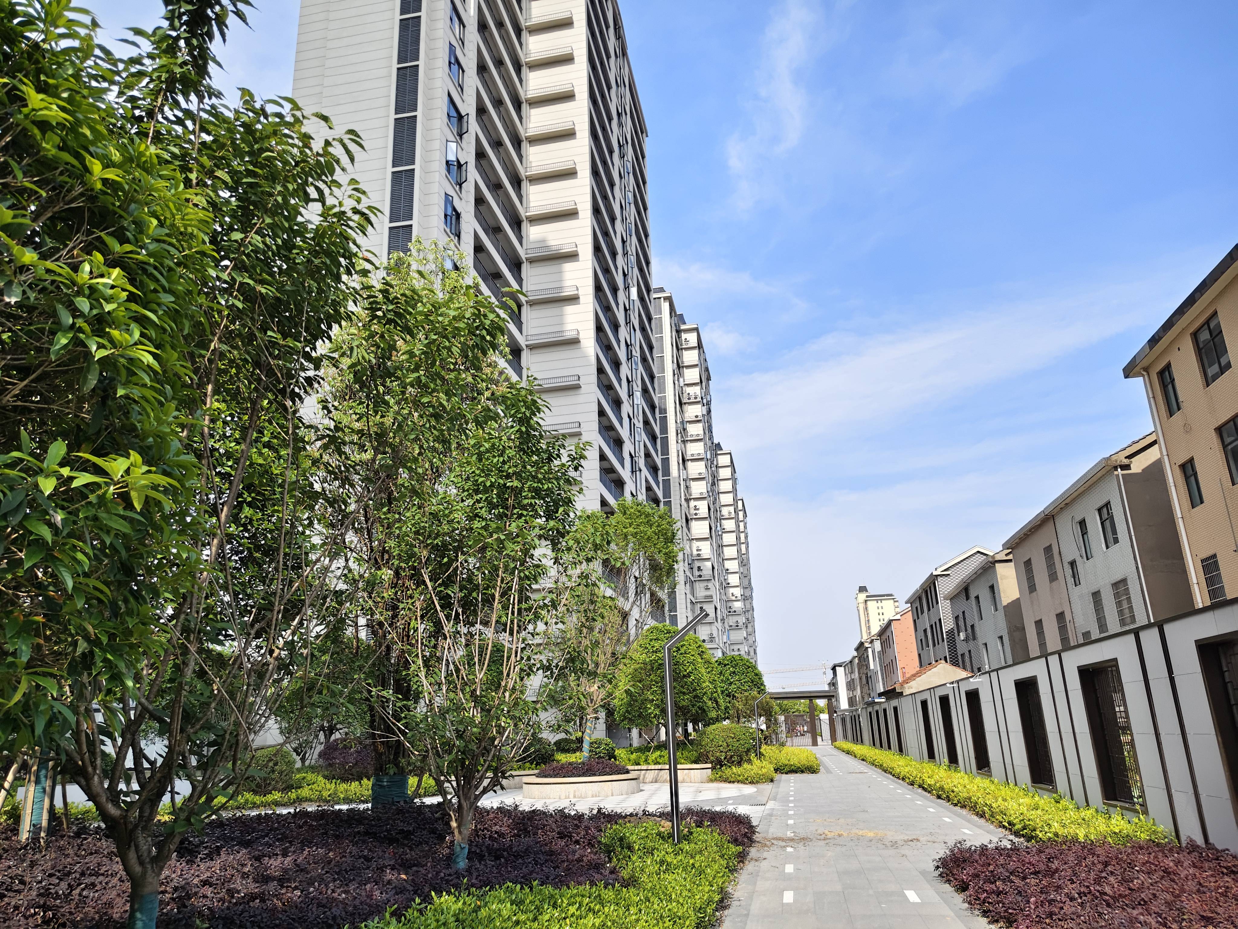 实探东城首府：住了一年的业主，说出了真实感受