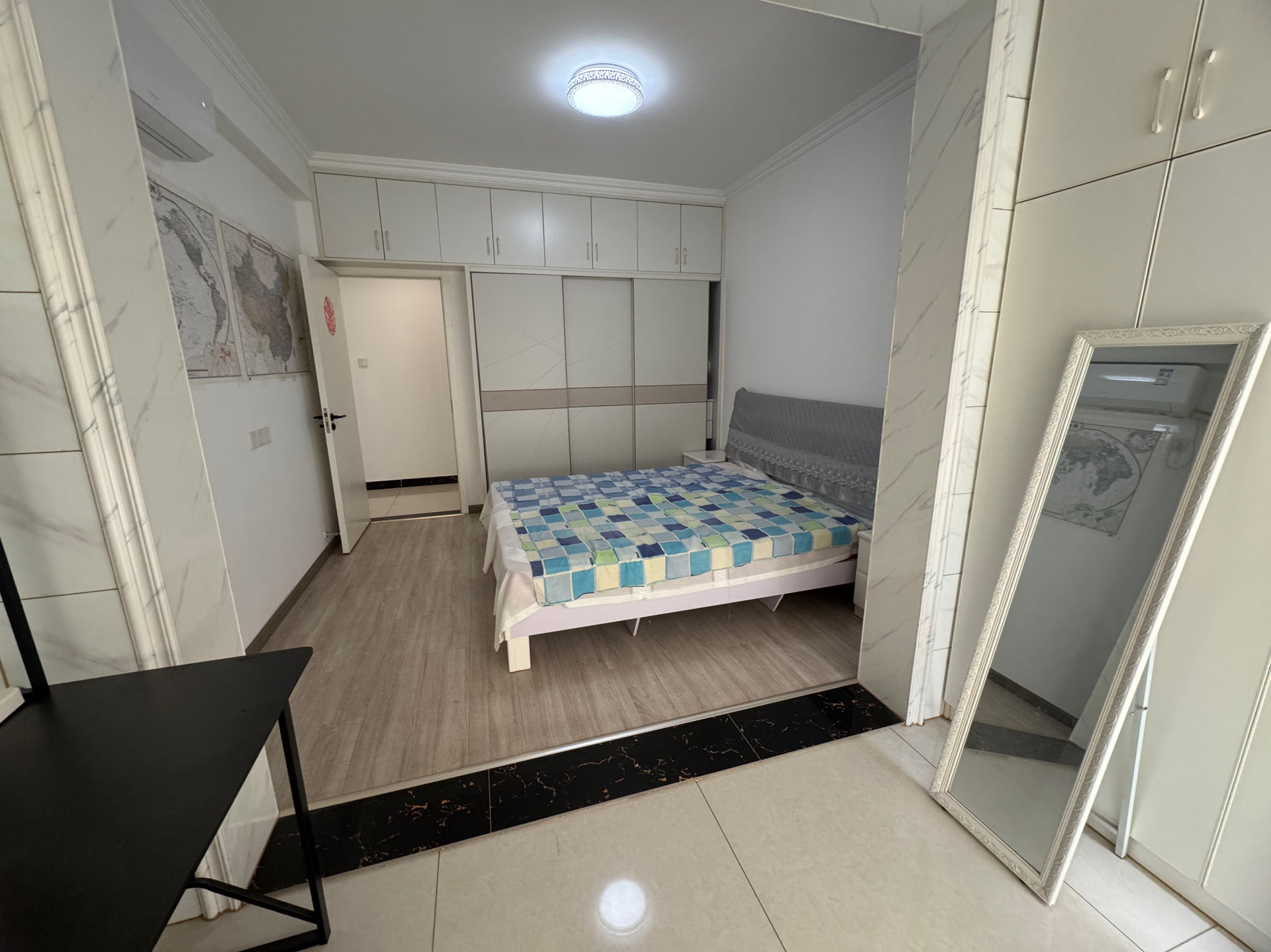 又又又有个房东坐不住精装修拎包入住单价4100