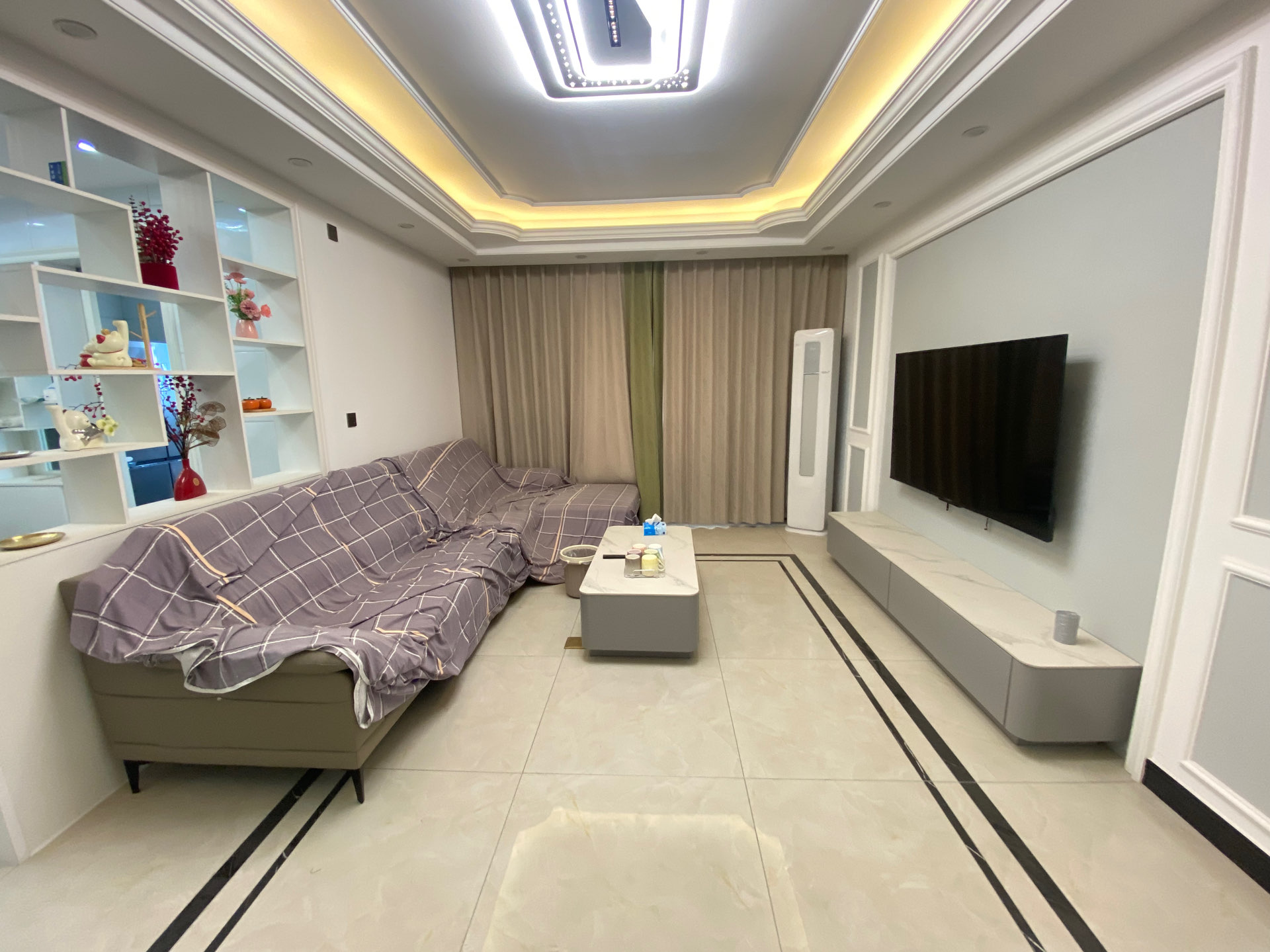 平湖公园附近精装修婚房住的少家具家电齐全支持按揭
