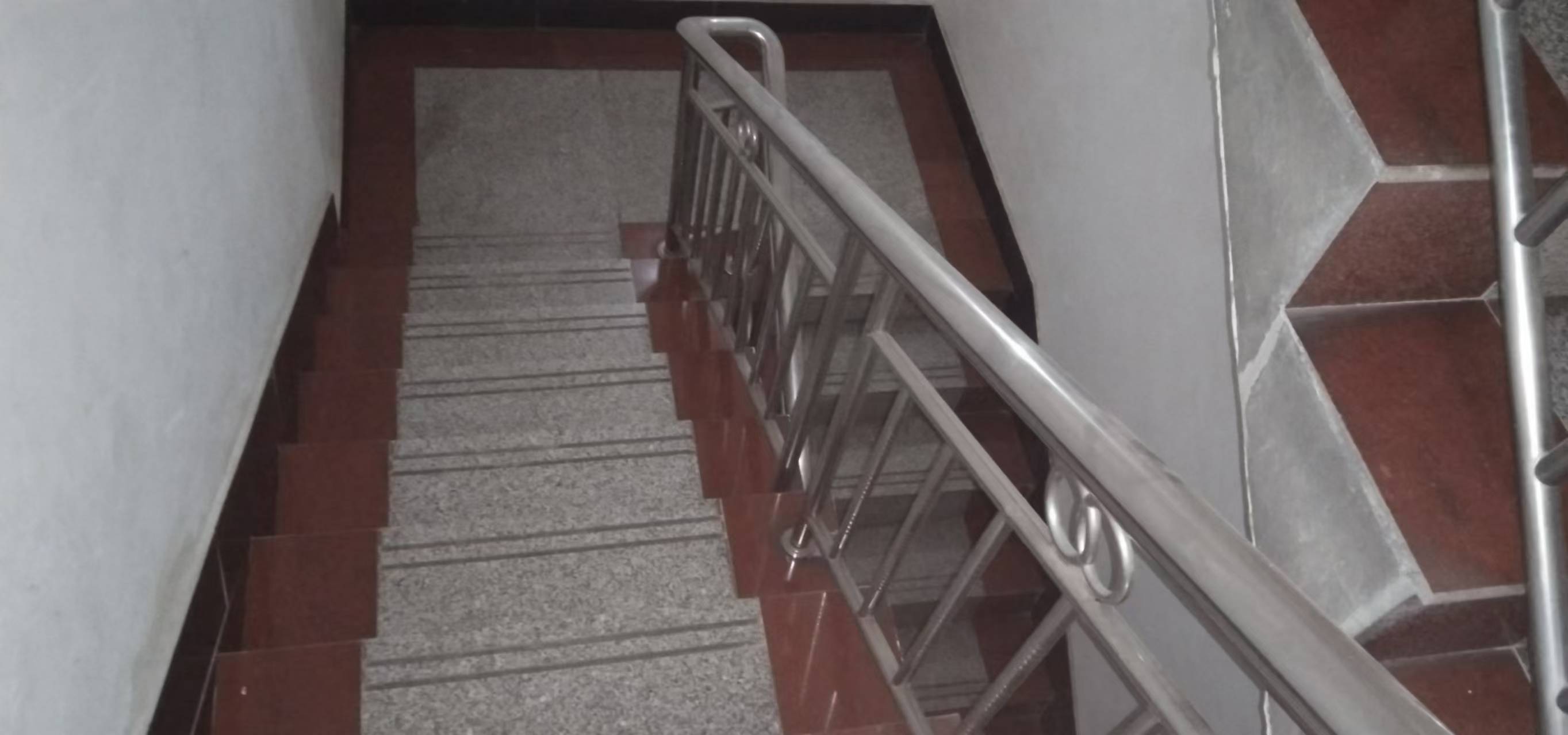 天宝大连一三层半门面房