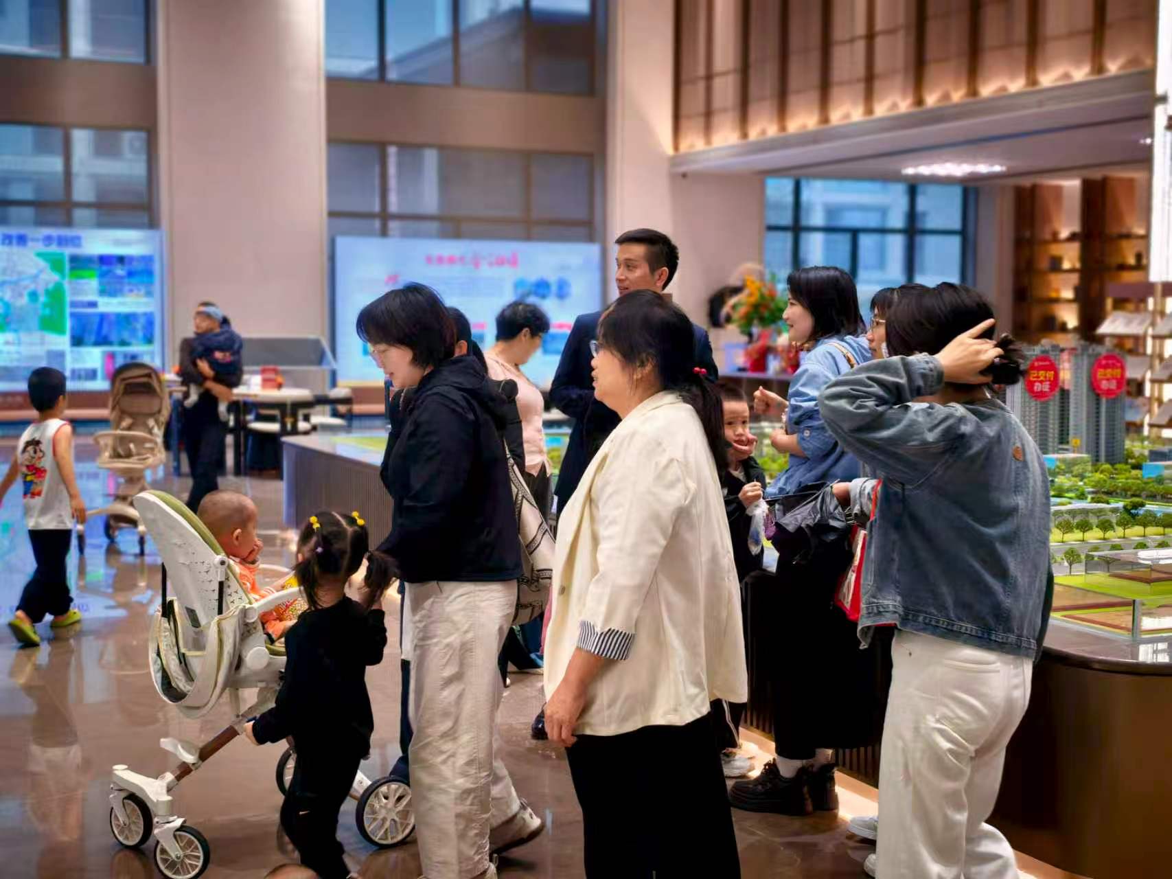 紫金大院国庆超级套圈，圆满收官！