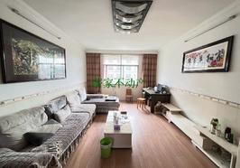吴庄社区附近 145平 居家装修 证满五年 急售 3楼楼梯房 采光好 3房2卫